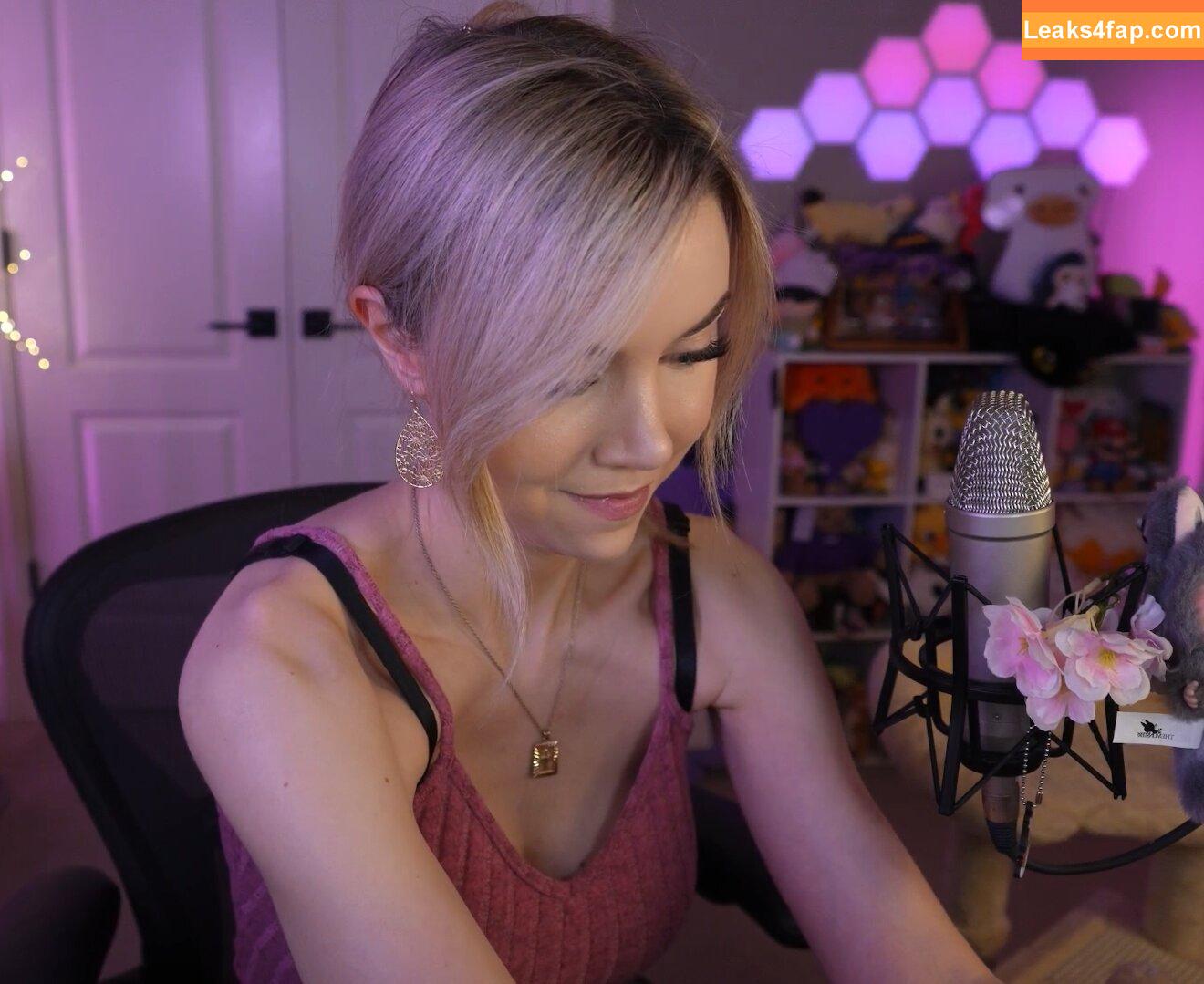 Dizzykitten / dizzykitten7 / dizzykittenpaws / thedizzykitten leaked photo photo #1832