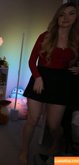 Dizzykitten photo #1537