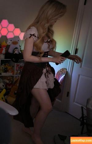 Dizzykitten photo #1544