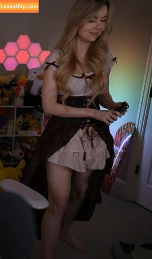 Dizzykitten photo #1545
