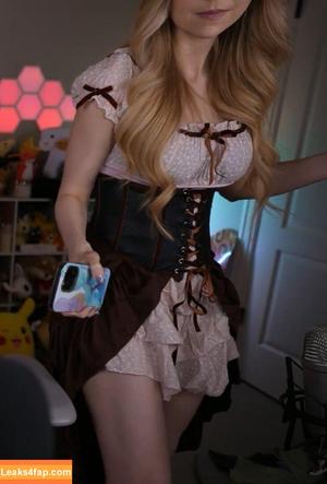 Dizzykitten photo #1547