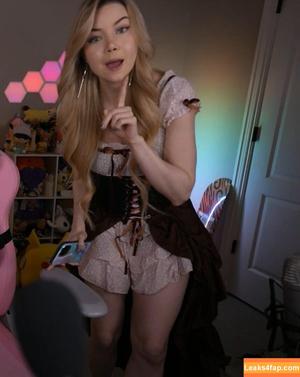 Dizzykitten photo #1548