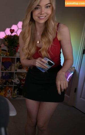 Dizzykitten photo #1559