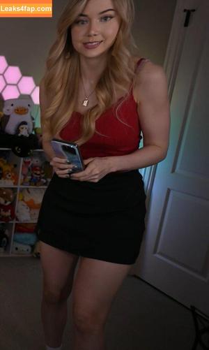 Dizzykitten photo #1572