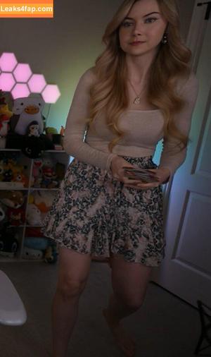 Dizzykitten photo #1587