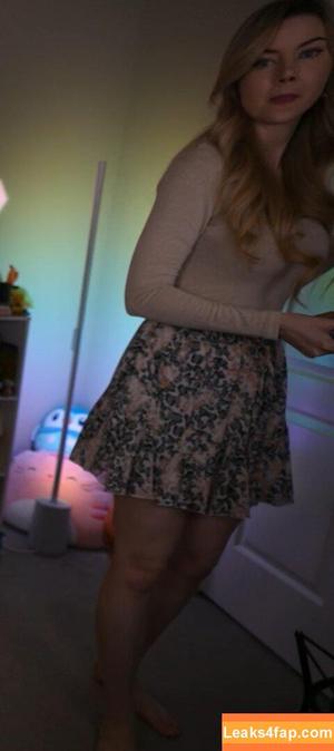 Dizzykitten photo #1588
