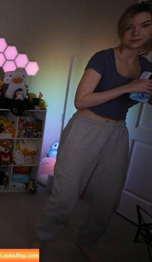 Dizzykitten photo #1615
