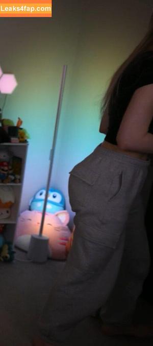 Dizzykitten photo #1637