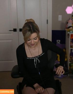 Dizzykitten photo #1775