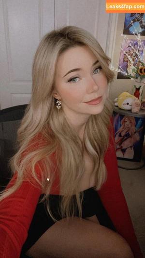 Dizzykitten photo #1777