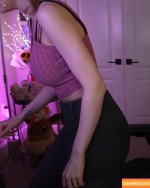 Dizzykitten photo #1817