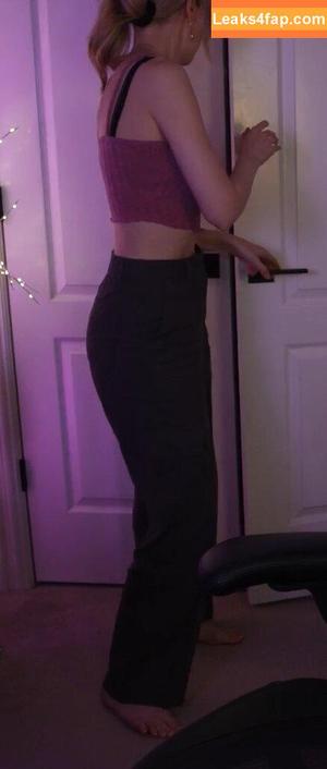 Dizzykitten photo #1820