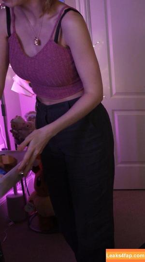 Dizzykitten photo #1821