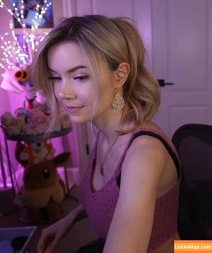 Dizzykitten photo #1827