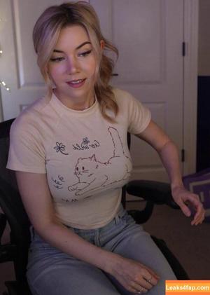 Dizzykitten photo #1836