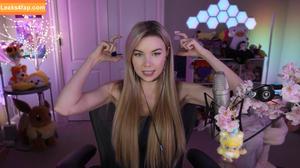 Dizzykitten photo #1894