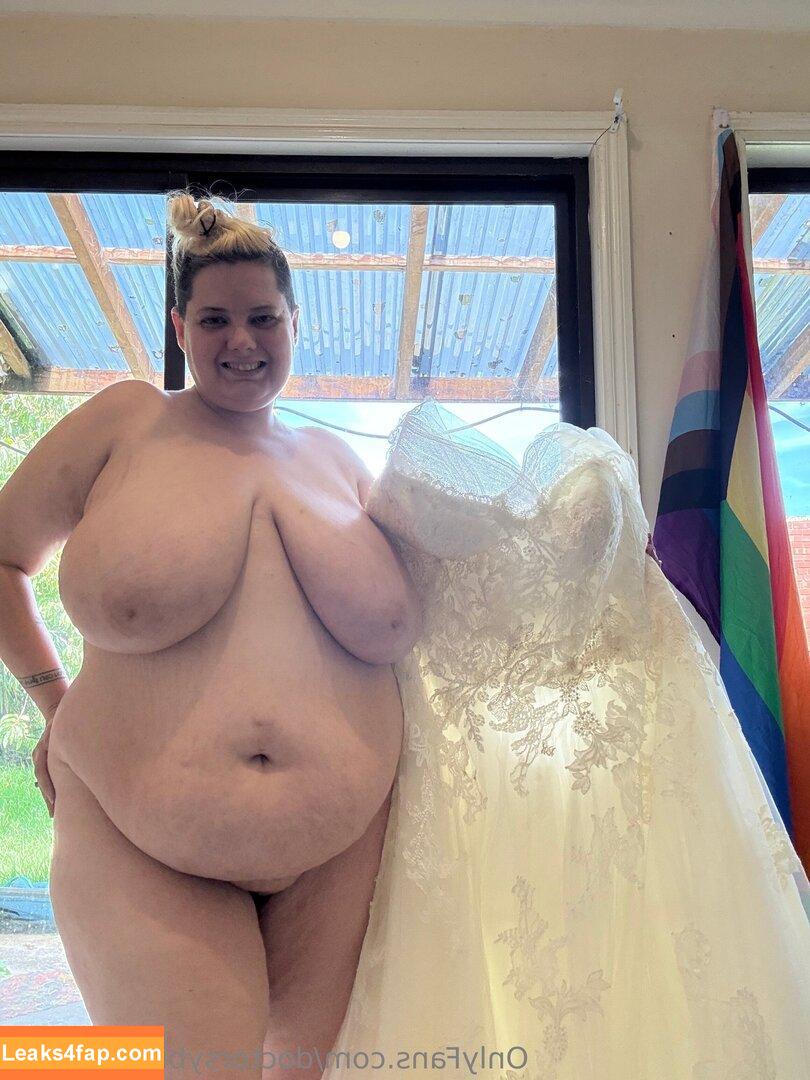 doctorsybilfavourites /  leaked photo photo #0026