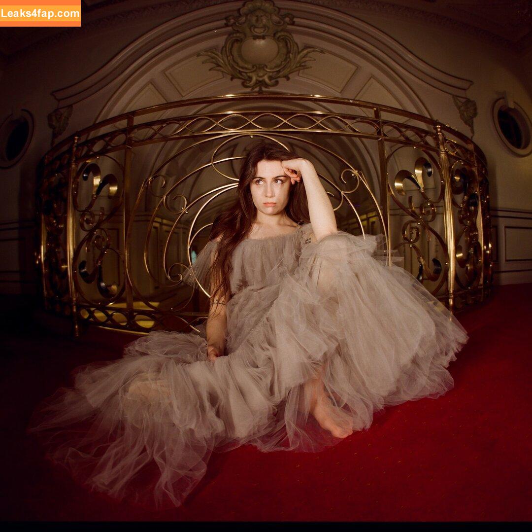 Doddleoddle / Dodie Clark leaked photo photo #0023