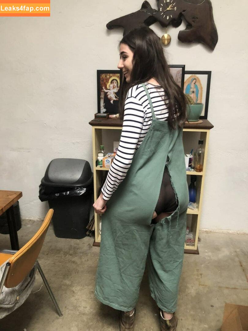 Doddleoddle / Dodie Clark leaked photo photo #0030