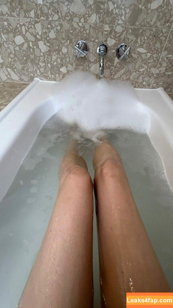 Doddleoddle / Dodie Clark leaked photo photo #0037