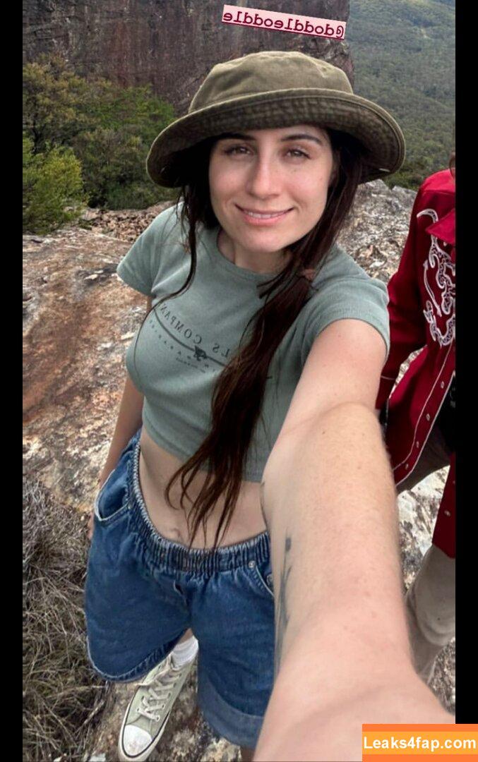 Doddleoddle / Dodie Clark leaked photo photo #0046