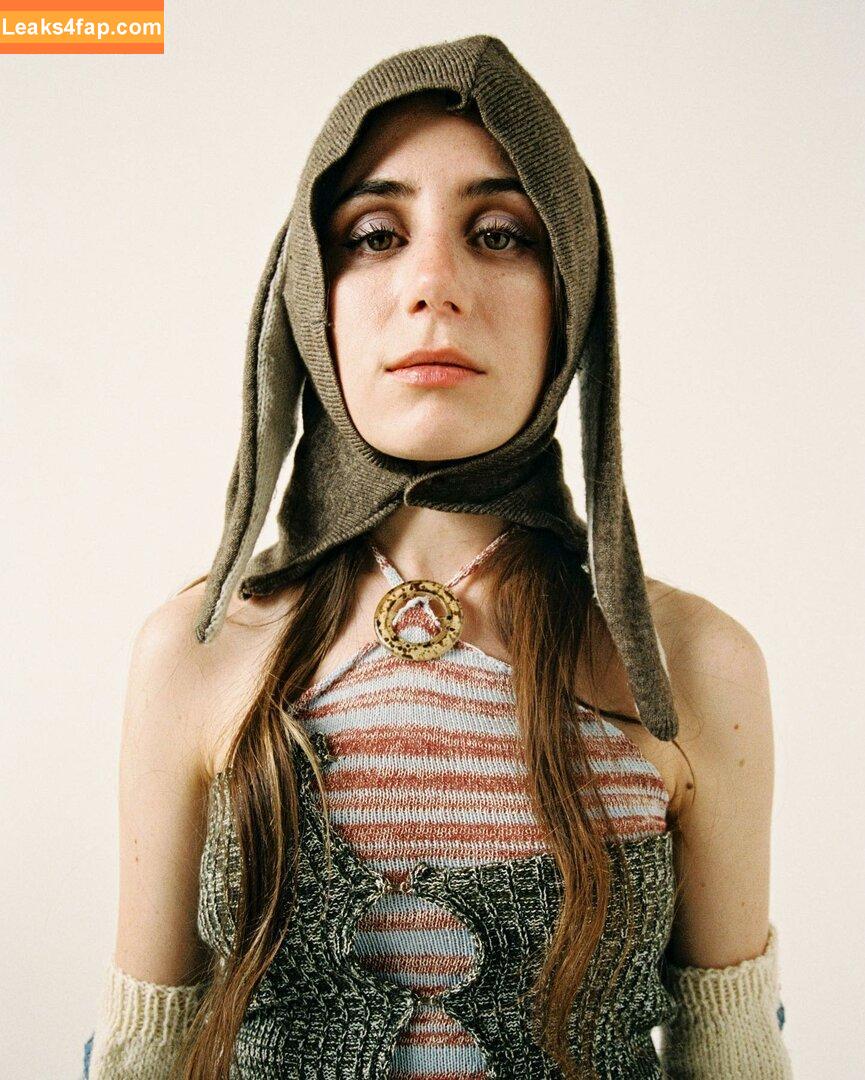 Doddleoddle / Dodie Clark leaked photo photo #0047