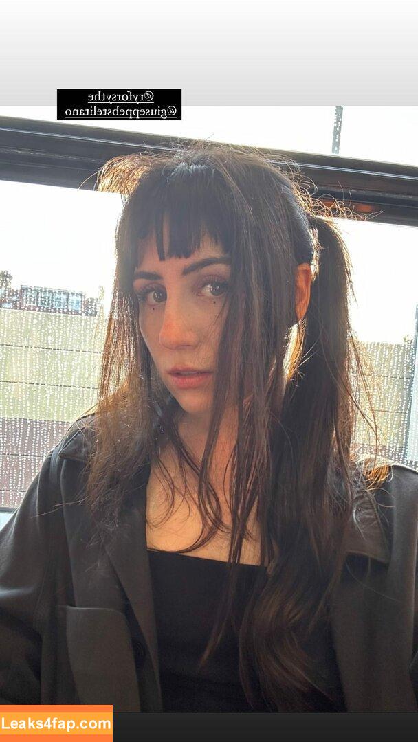 Doddleoddle / Dodie Clark leaked photo photo #0068