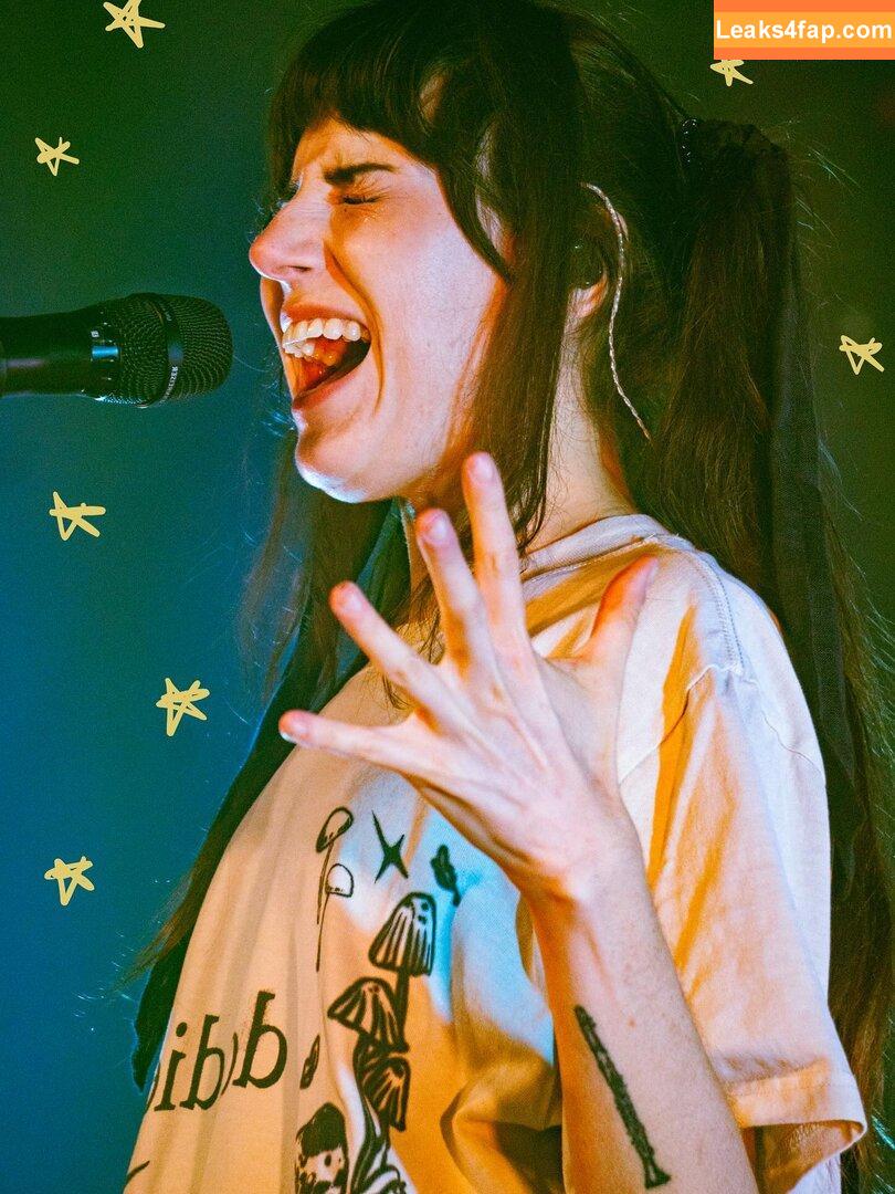 Doddleoddle / Dodie Clark leaked photo photo #0217