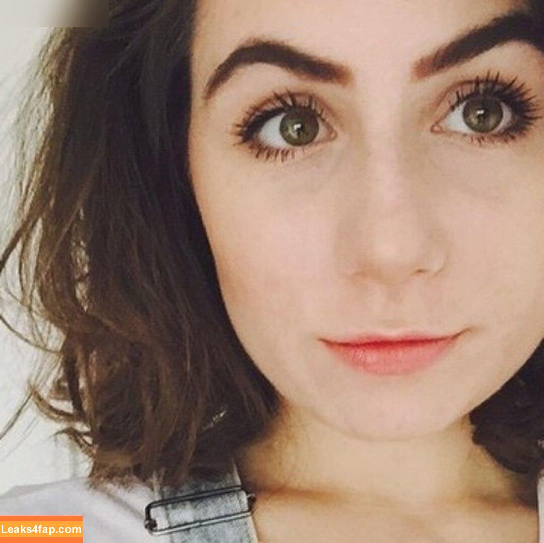 Dodie Clark / doddleoddle leaked photo photo #0075