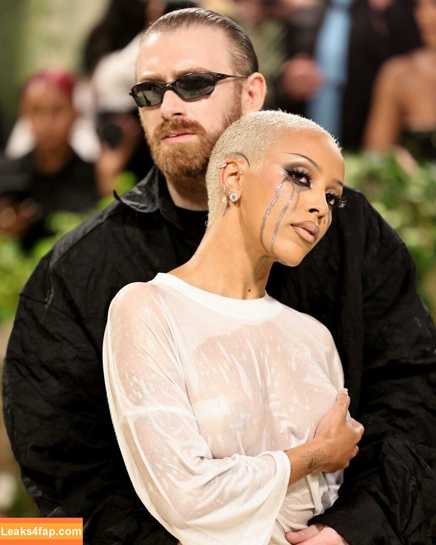 Doja Cat / DojaCat слитое фото фото #0675