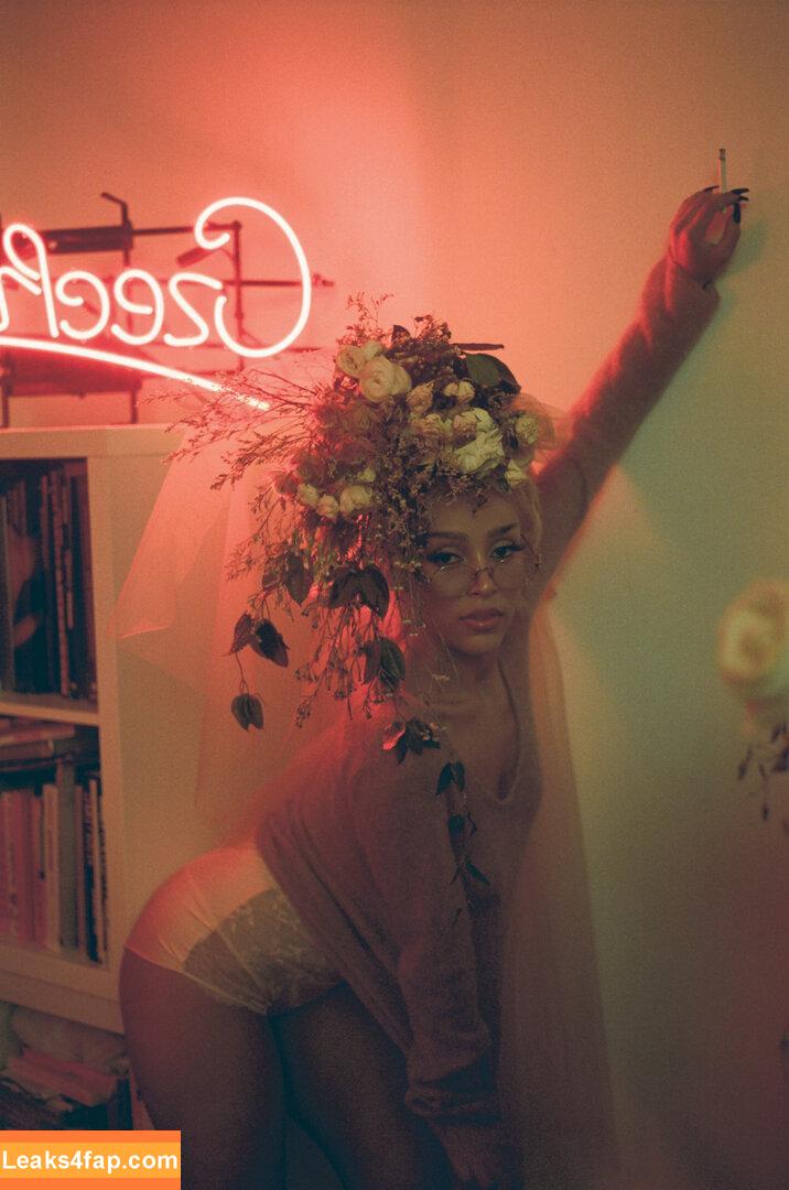 Doja Cat / DojaCat leaked photo photo #1037