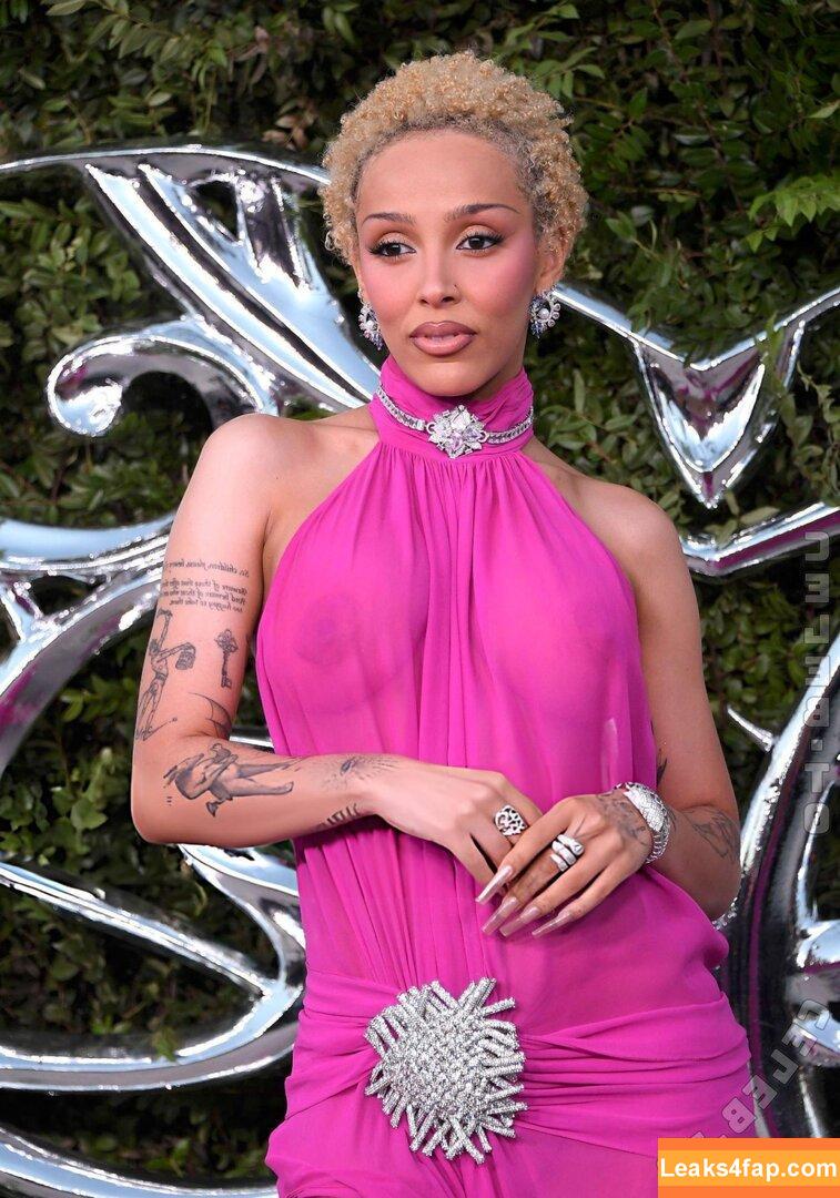 Doja Cat / dojacat / https: leaked photo photo #1644