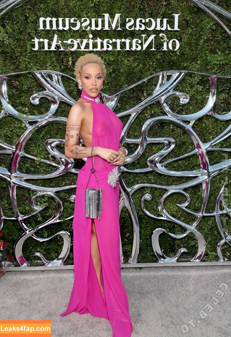 Doja Cat / dojacat / https: leaked photo photo #1652