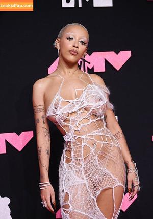 dojacat photo #0004