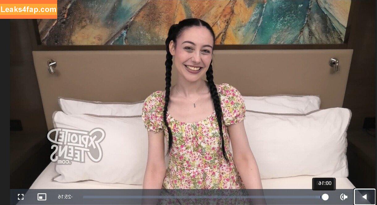 Dolly Paige / dollypaige / lovedollypaige leaked photo photo #0001