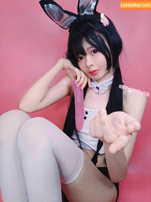DollyMew photo #0054