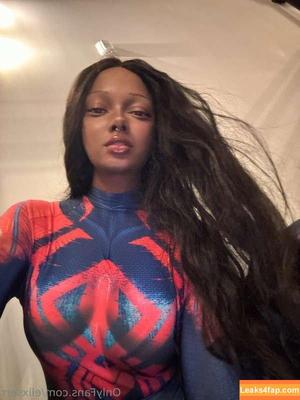 Dollyrama photo #0087