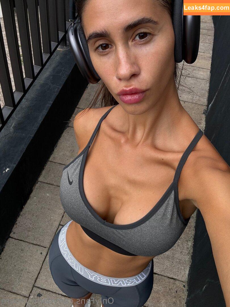 domi_moore /  leaked photo photo #0009