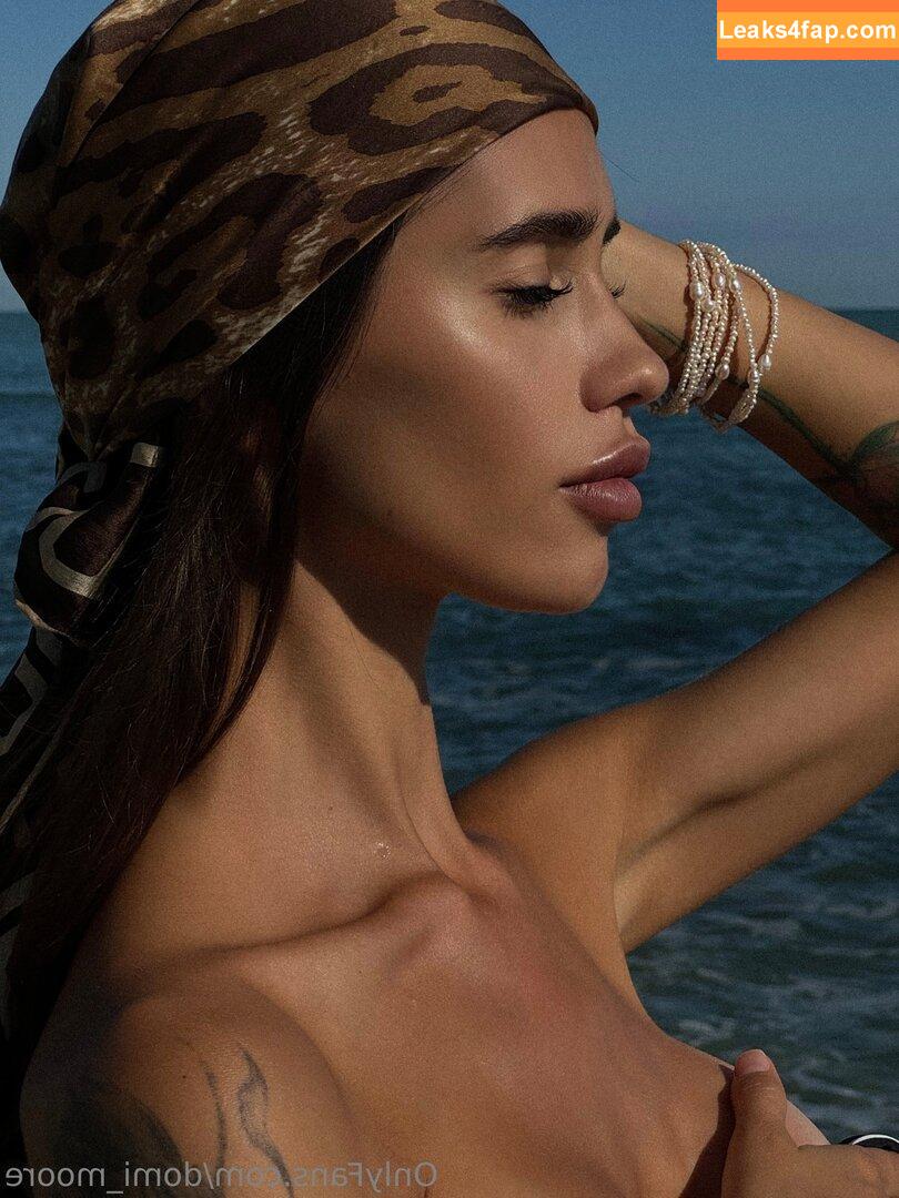 domi_moore /  leaked photo photo #0016