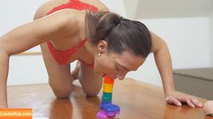 Dominika C photo #3726