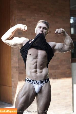 dorian_mcdon_free photo #0024