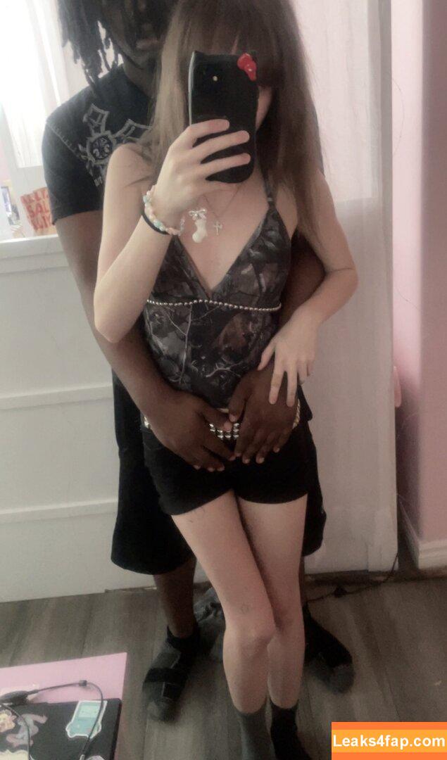 doublekcryystals /  leaked photo photo #0004
