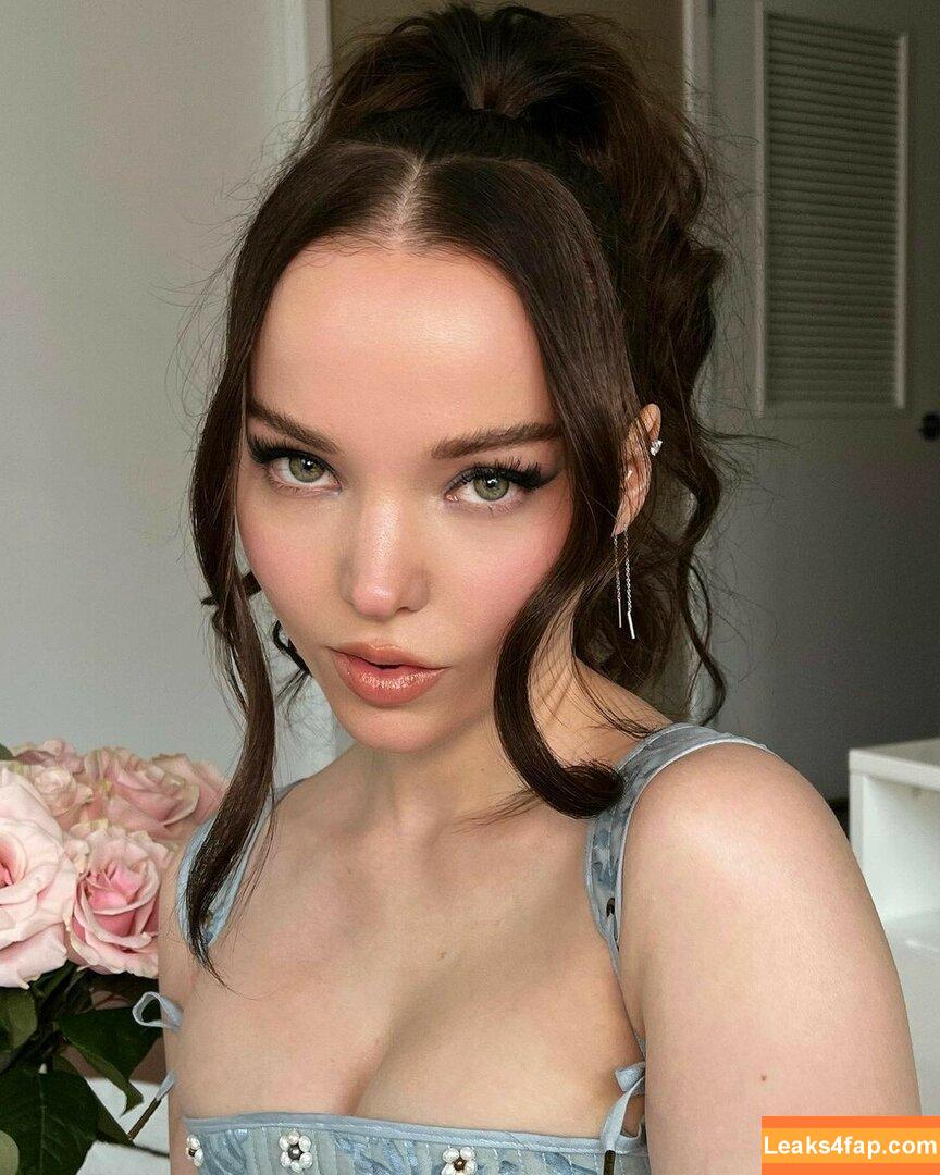 Dove Cameron / DoveCameron / darkwingdove leaked photo photo #0132