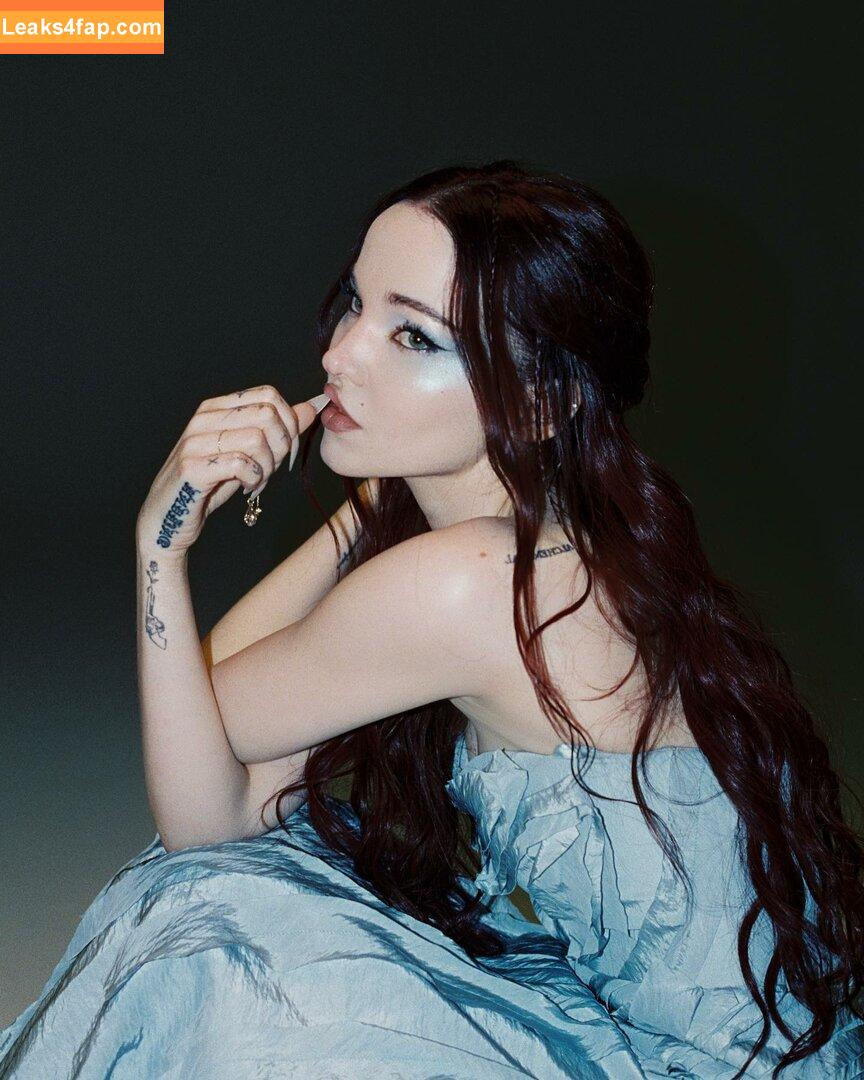 Dove Cameron / DoveCameron / darkwingdove leaked photo photo #0275