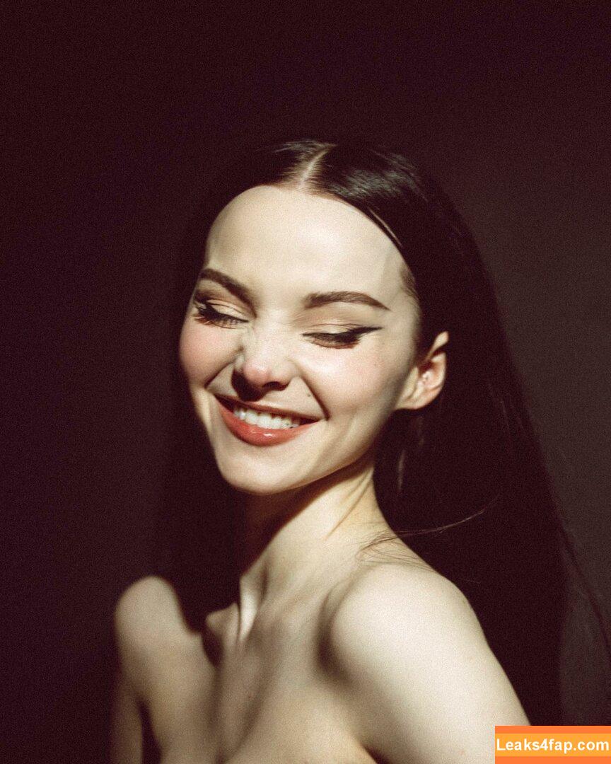 Dove Cameron / DoveCameron / darkwingdove leaked photo photo #0316