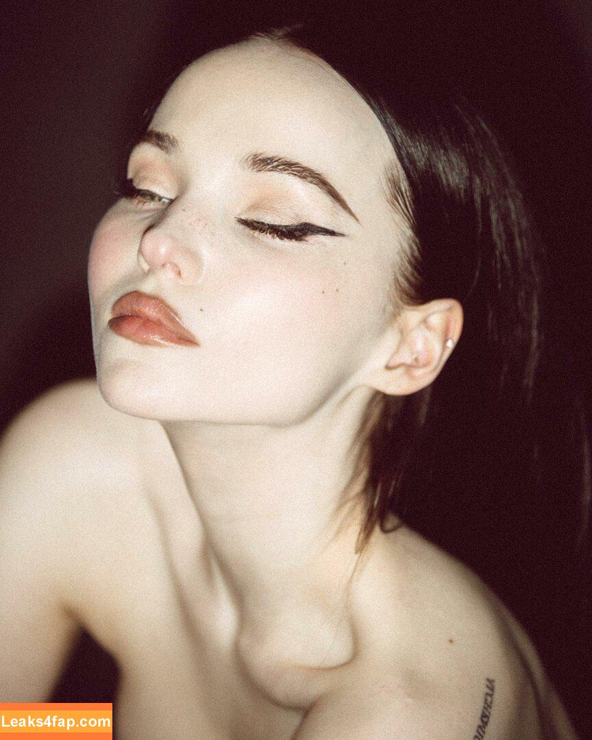 Dove Cameron / DoveCameron / darkwingdove leaked photo photo #0317