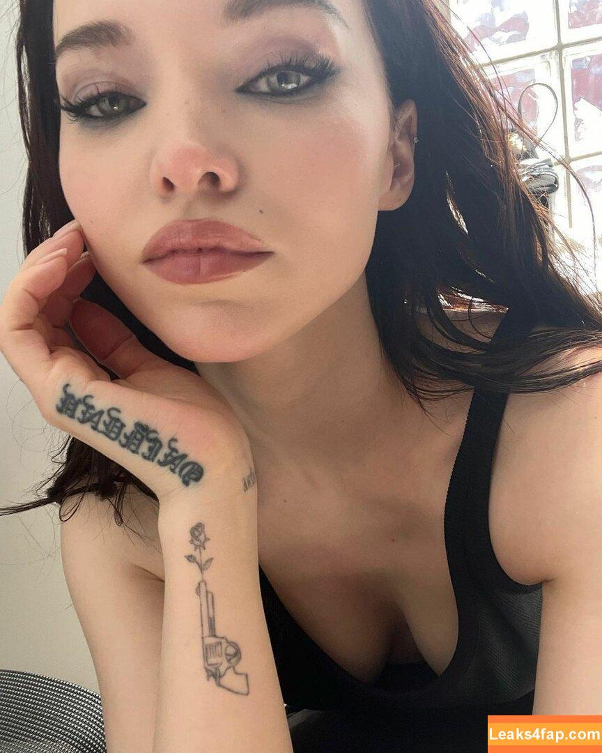 Dove Cameron / DoveCameron / darkwingdove leaked photo photo #0367