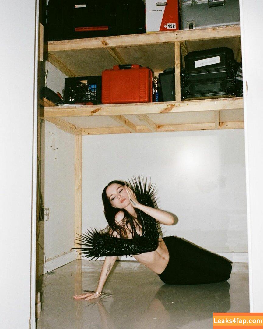 Dove Cameron / DoveCameron / darkwingdove leaked photo photo #0396