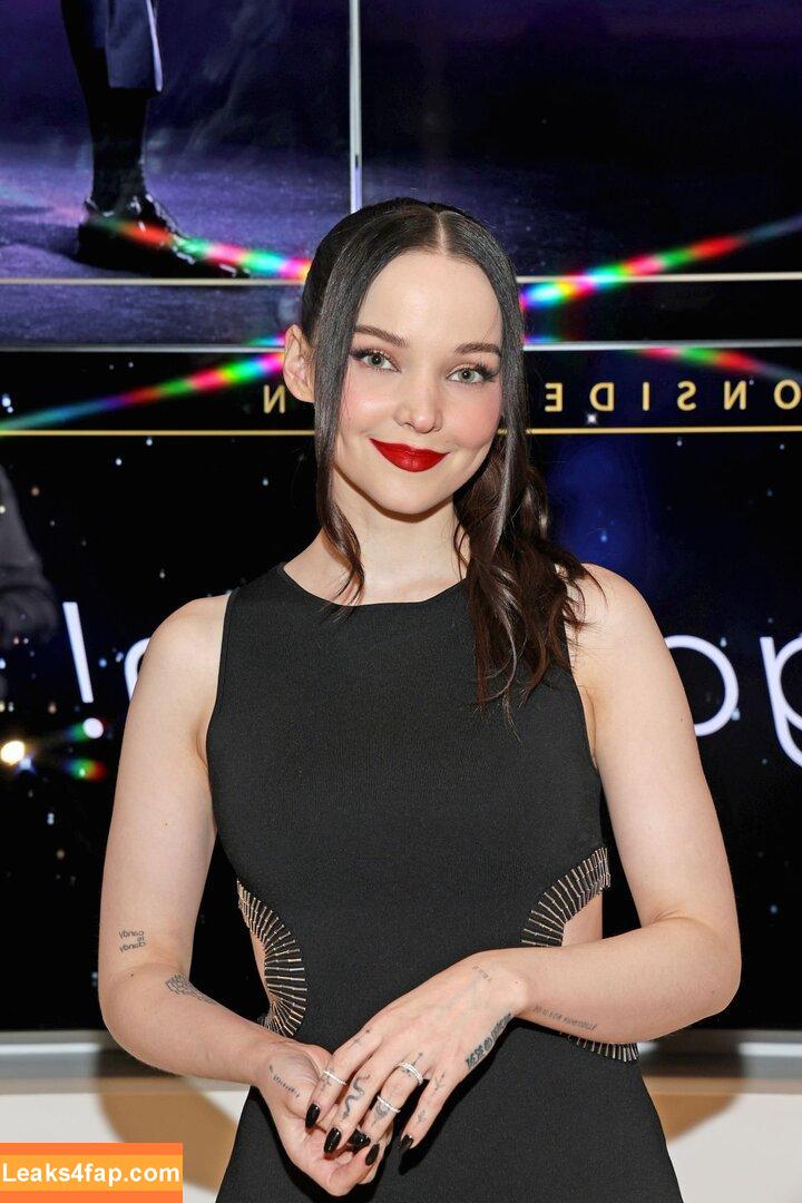 Dove Cameron / DoveCameron / darkwingdove leaked photo photo #0407
