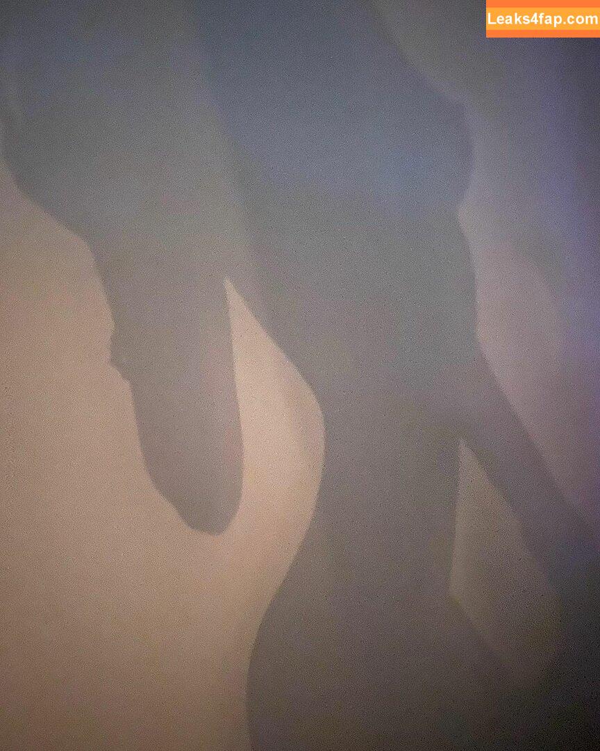 Dove Cameron / DoveCameron / darkwingdove leaked photo photo #0445